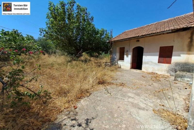 Kefalas Kreta, Kefalas, 3 renovierungsbedürftige Gebäude mit Blick auf die Weißen Berge. Haus kaufen